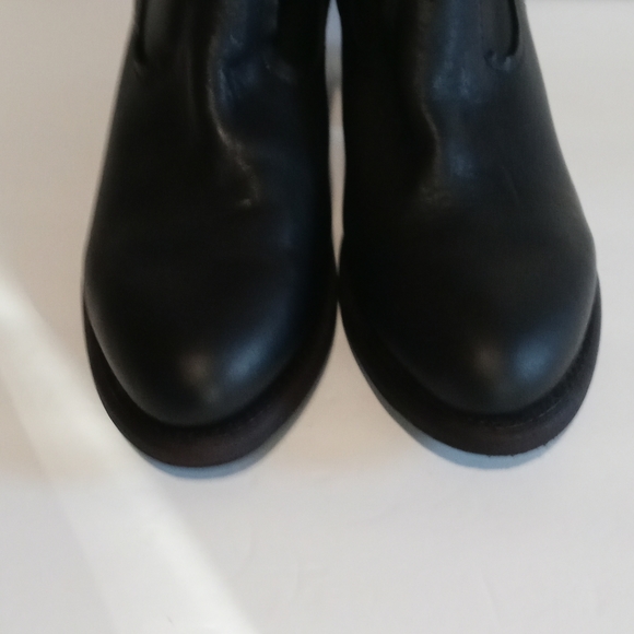 Frye Leslie short boots. - Picture 7 of 12